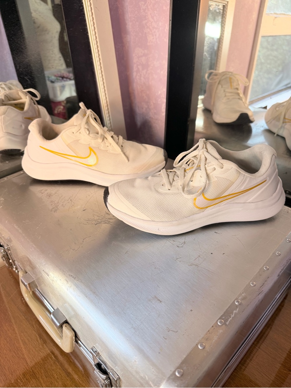 SZ 4Y Nike White Sneakers with Orange Swoosh - Picture 8 of 11